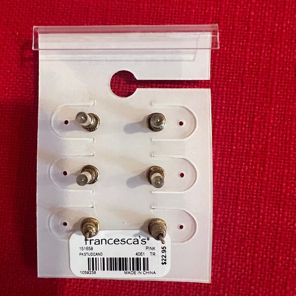 NWT Adorable Francesca's Heart Stud Earrings Set - Picture 2 of 2